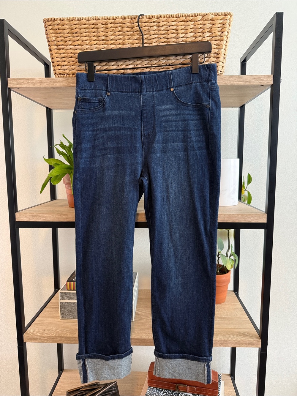 Liverpool Mid-Rise The Crop Pull On Denim Jean Pants, 8/ 29